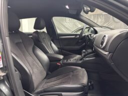 
										AUDI A3 35 TFSI 110kW 150CV S tronic Sportback S-Line Black edition full									