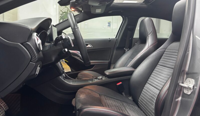 
								Clase A A 200 d AMG Line full									