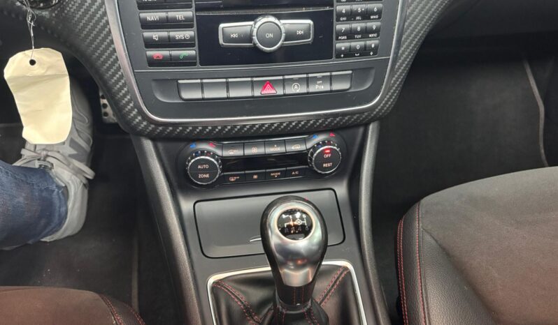 
								MERCEDES-BENZ Clase A A 200 CDI AMG Line TECHO SOLAR full									