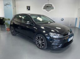 
										VOLKSWAGEN Golf Sport 2.0 TDI BMT full									