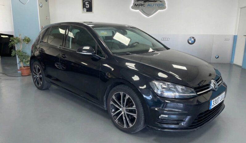 
								VOLKSWAGEN Golf Sport 2.0 TDI BMT full									