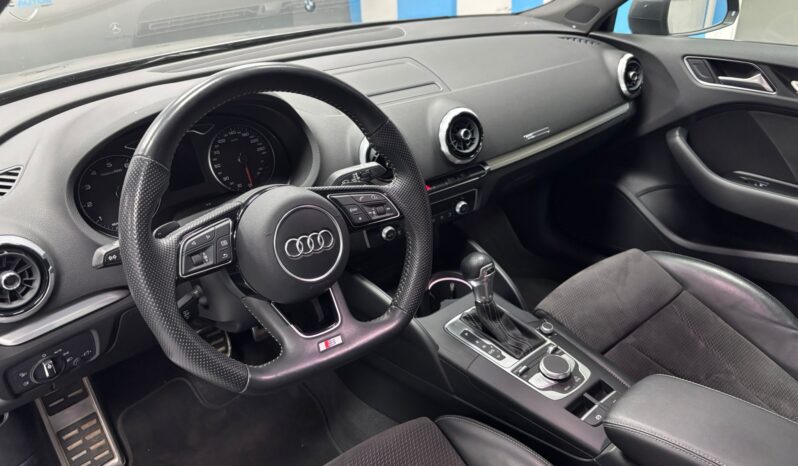 
								AUDI A3 35 TFSI 110kW 150CV S tronic Sportback S-Line Black edition full									