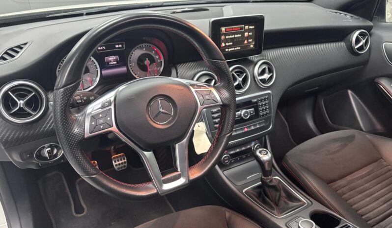 
								MERCEDES-BENZ Clase A A 200 CDI AMG Line TECHO SOLAR full									