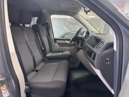 
										VOLKSWAGEN Transporter Kombi Corto TM 2.0 TDI BMT full									