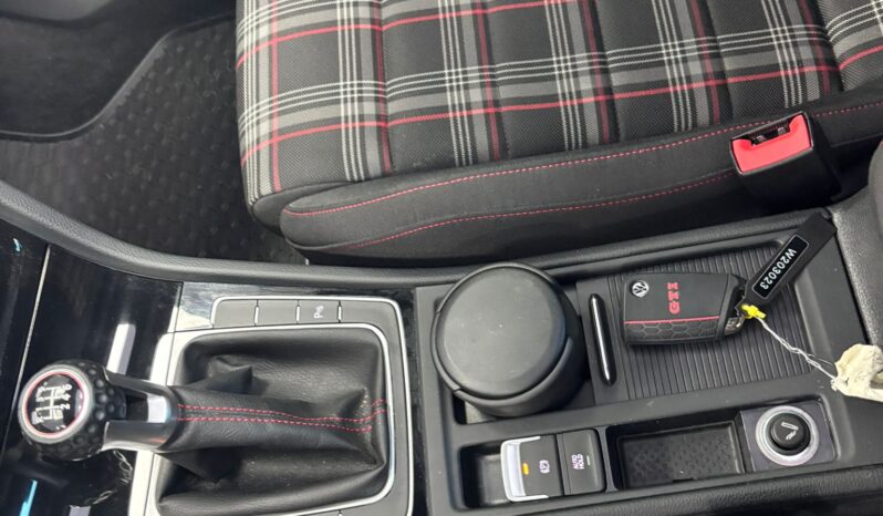 
								VOLKSWAGEN Golf GTI Performance 2.0 TSI full									