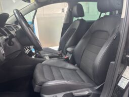 
										VOLKSWAGEN Golf Sport 2.0 TDI BMT full									