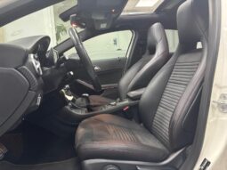 
										MERCEDES-BENZ Clase A A 200 CDI AMG Line TECHO SOLAR full									