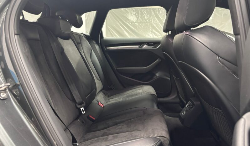 
								AUDI A3 35 TFSI 110kW 150CV S tronic Sportback S-Line Black edition full									