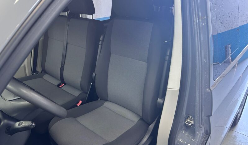 
								VOLKSWAGEN Transporter Kombi Corto TM 2.0 TDI BMT full									