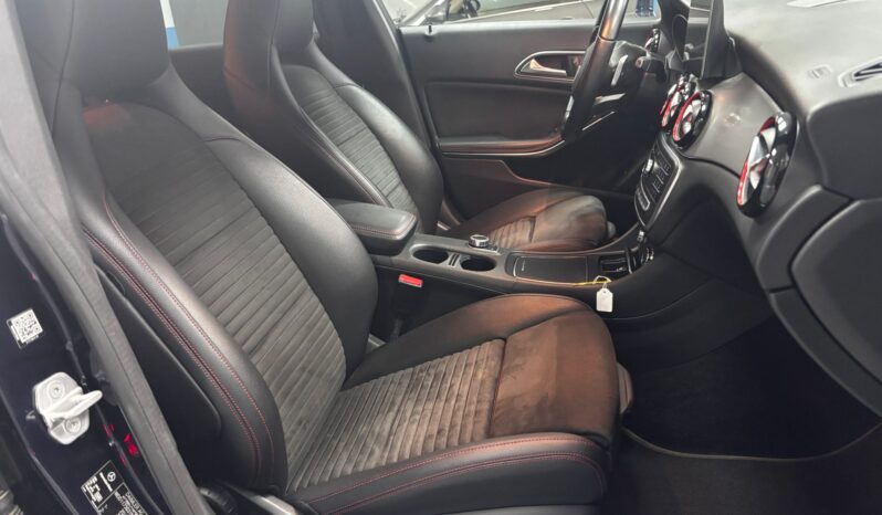 
								Clase CLA  220 d Amg full									