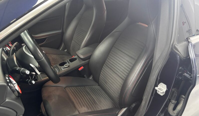 
								Clase CLA  220 d Amg full									