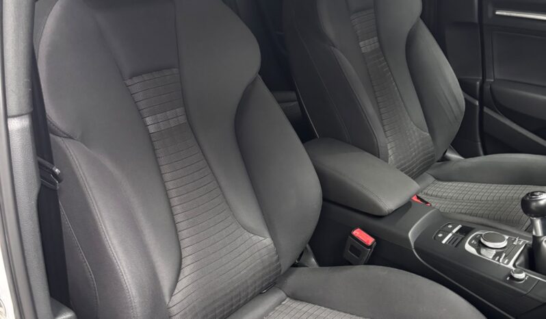 
								A3 S line edition 2.0 TDI Sedan full									