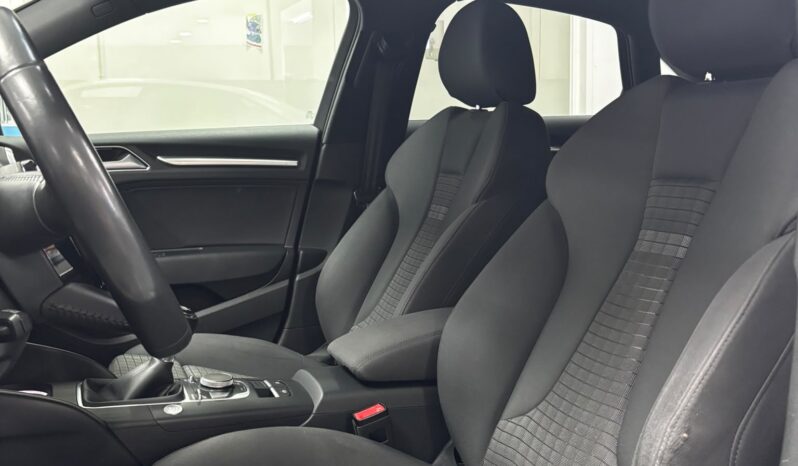 
								A3 S line edition 2.0 TDI Sedan full									