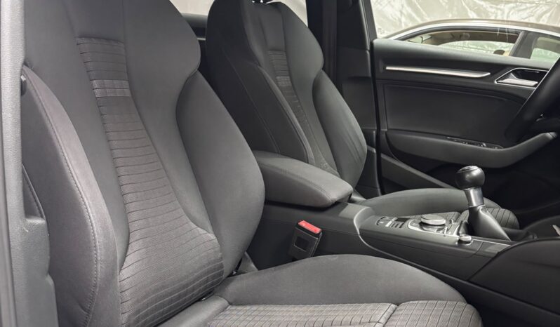 
								A3 S line edition 2.0 TDI Sedan full									