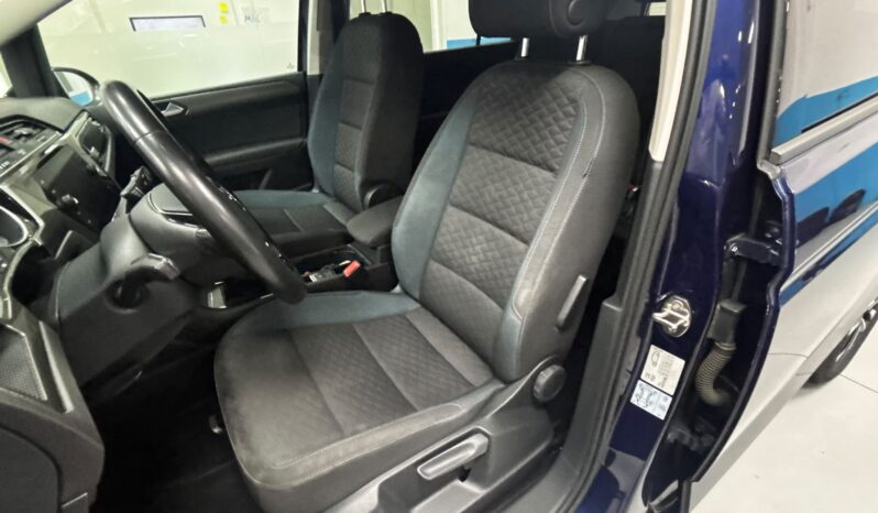 
								Touran Sport 2.0 TDI full									