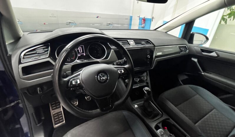 
								Touran Sport 2.0 TDI full									