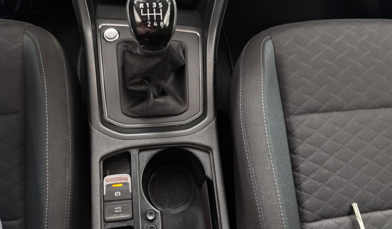 
								Touran Sport 2.0 TDI full									