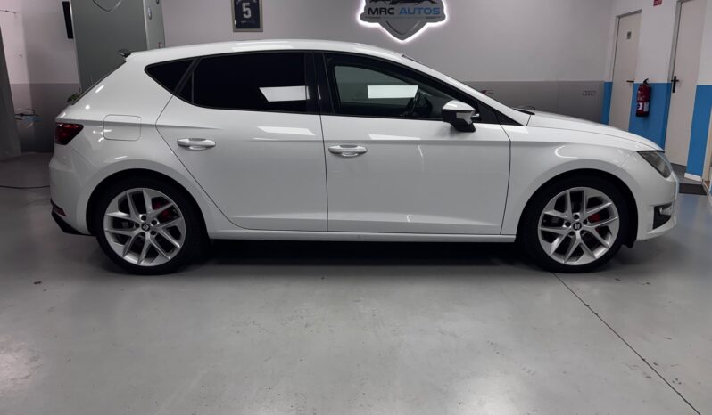 
								León 2.0 TDI DSG6 StSp FR Plus full									
