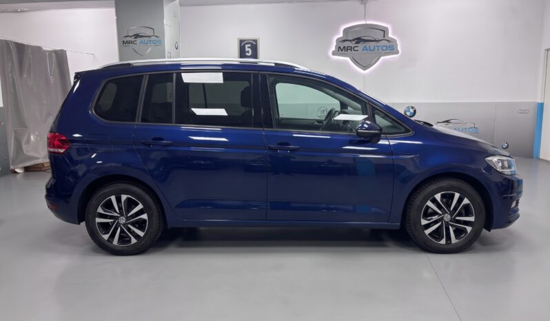 
								Touran Sport 2.0 TDI full									