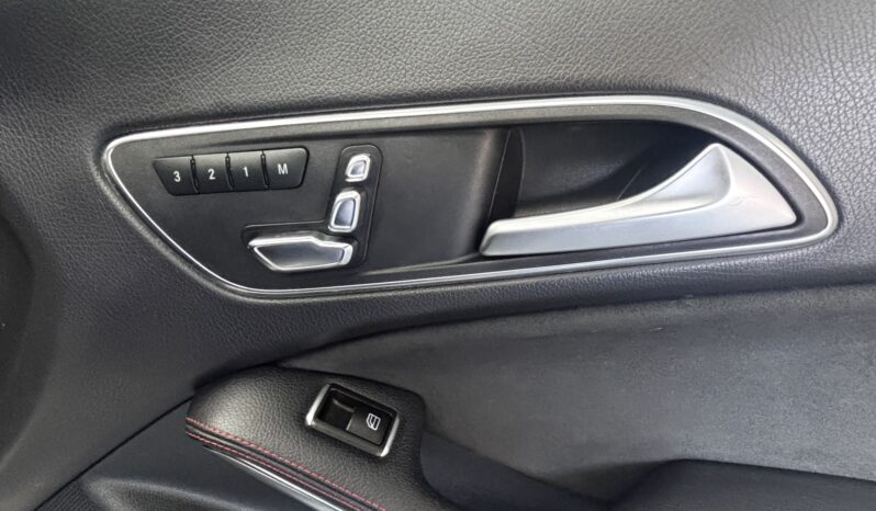 
								CLA 220 d Amg full									