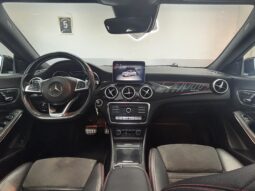 
										CLA 220 d Amg full									