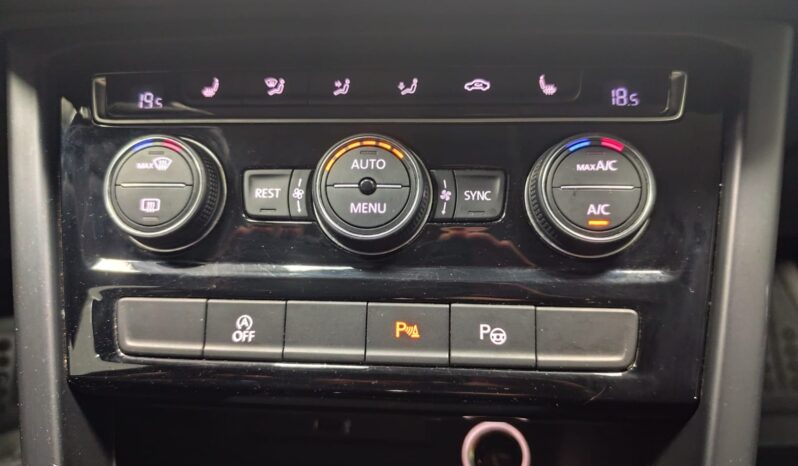 
								Touran Sport 2.0 TDI 110kW 150CV DSG full									