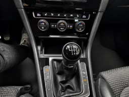 
										Golf VII 2.0Tdi R-line full									