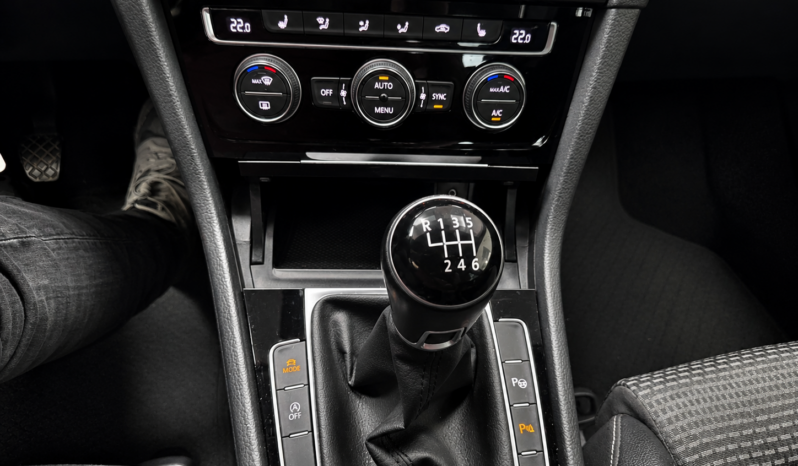 
								Golf VII 2.0Tdi R-line full									