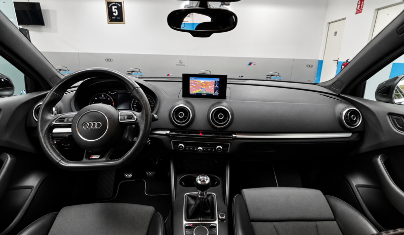 
								A3 Sedan 2.0Tdi S-line full									