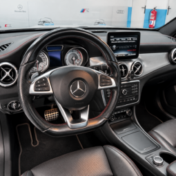 
										Clase GLA GLA 200 d AMG Line full									