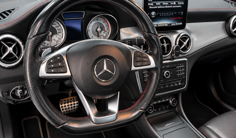 
								Clase GLA GLA 200 d AMG Line full									