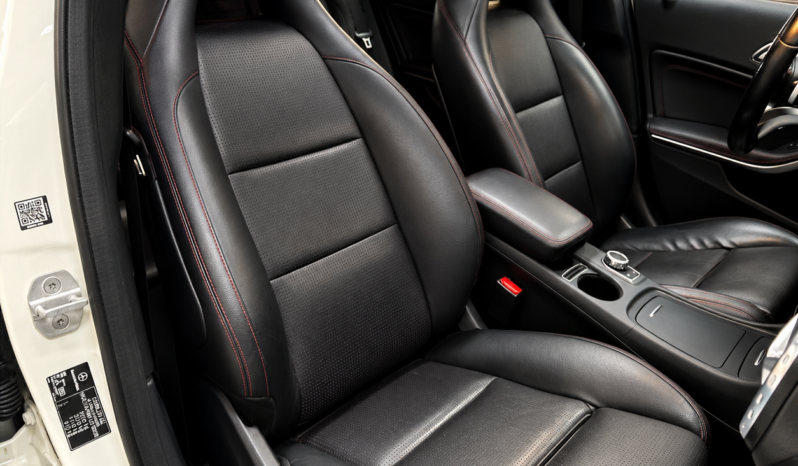 
								Clase GLA GLA 200 d AMG Line full									