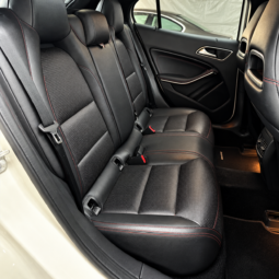 
										Clase GLA GLA 200 d AMG Line full									