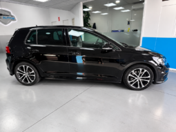 
										Golf VII 2.0Tdi R-line full									